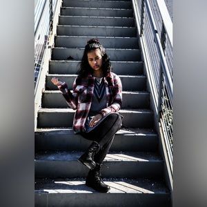 SMALL RED, BLACK & WHITE FOREVER 21 PLAID JACKET